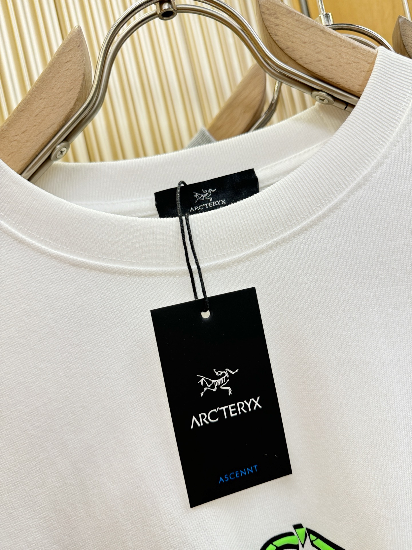 ARC‘TERYX/始祖鸟 2025秋冬新品长袖T恤，经典Logo设计，百搭款 官网同步发售，柔软细腻保