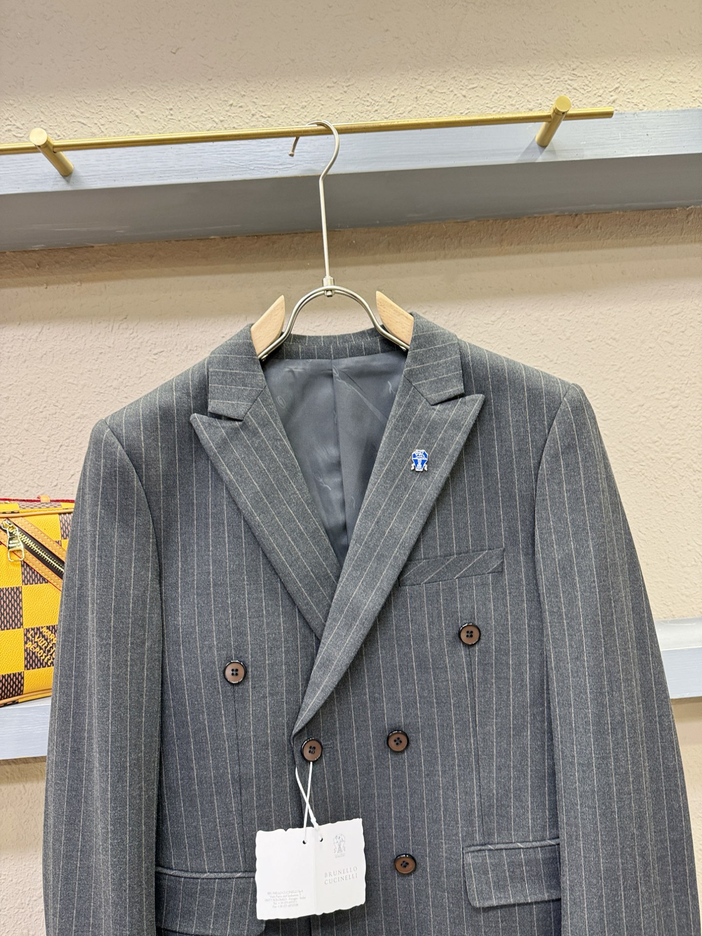套装 BC布鲁提 2025新款西服套装，客供意大利顶级奢华面料，没有一位成功男人能拒绝 西服的质感，西装