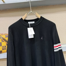 TB 2025秋冬新款毛衣,桑蚕丝+绵羊毛,顶级桑蚕丝绵羊毛面料,手感柔软。 logo图案设计,贸易公司 TB 2025秋冬新款毛衣,桑蚕丝+绵羊毛,顶级桑蚕丝绵羊毛面料,手感柔软。 logo图案设计,贸易公司