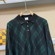 BURBERRY巴宝莉 2025秋冬新款毛衣,桑蚕丝+绵羊毛,顶级桑蚕丝绵羊毛面料,手感柔软。 logo BURBERRY巴宝莉 2025秋冬新款毛衣,桑蚕丝+绵羊毛,顶级桑蚕丝绵羊毛面料,手感柔软。 logo