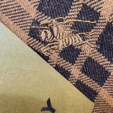 BURBERRY巴宝莉 2025秋冬新款毛衣,桑蚕丝+绵羊毛,顶级桑蚕丝绵羊毛面料,手感柔软。 logo BURBERRY巴宝莉 2025秋冬新款毛衣,桑蚕丝+绵羊毛,顶级桑蚕丝绵羊毛面料,手感柔软。 logo