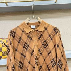 BURBERRY巴宝莉 2025秋冬新款毛衣,桑蚕丝+绵羊毛,顶级桑蚕丝绵羊毛面料,手感柔软。 logo BURBERRY巴宝莉 2025秋冬新款毛衣,桑蚕丝+绵羊毛,顶级桑蚕丝绵羊毛面料,手感柔软。 logo