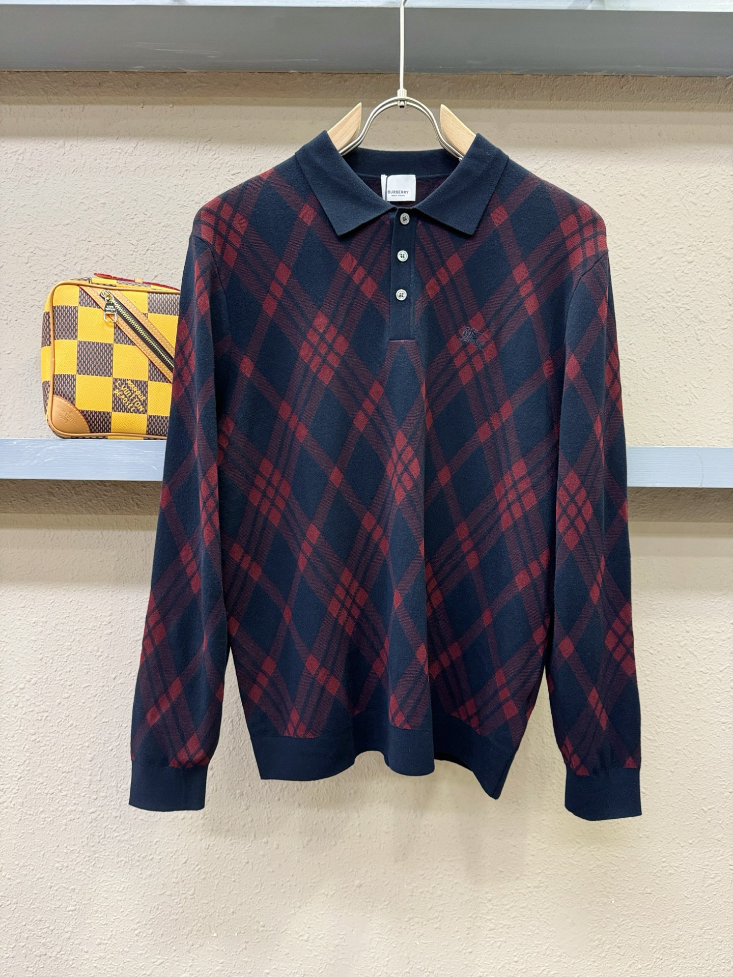 BURBERRY巴宝莉 2025秋冬新款毛衣，桑蚕丝+绵羊毛，顶级桑蚕丝绵羊毛面料，手感柔软。 logo