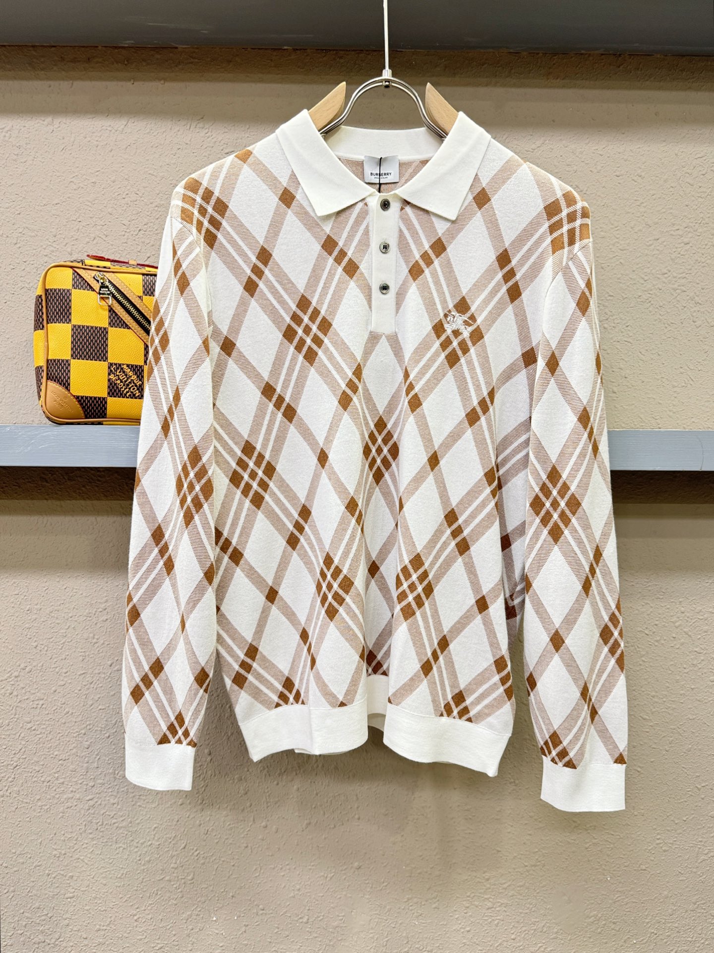 BURBERRY巴宝莉 2025秋冬新款毛衣，桑蚕丝+绵羊毛，顶级桑蚕丝绵羊毛面料，手感柔软。 logo