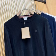 BURBERRY巴宝莉 2025秋冬新款毛衣,桑蚕丝+绵羊毛,顶级桑蚕丝绵羊毛面料,手感柔软。 logo BURBERRY巴宝莉 2025秋冬新款毛衣,桑蚕丝+绵羊毛,顶级桑蚕丝绵羊毛面料,手感柔软。 logo