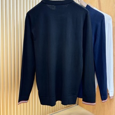 BURBERRY巴宝莉 2025秋冬新款毛衣,桑蚕丝+绵羊毛,顶级桑蚕丝绵羊毛面料,手感柔软。 logo BURBERRY巴宝莉 2025秋冬新款毛衣,桑蚕丝+绵羊毛,顶级桑蚕丝绵羊毛面料,手感柔软。 logo