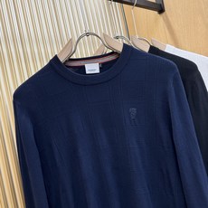 BURBERRY巴宝莉 2025秋冬新款毛衣,桑蚕丝+绵羊毛,顶级桑蚕丝绵羊毛面料,手感柔软。 logo BURBERRY巴宝莉 2025秋冬新款毛衣,桑蚕丝+绵羊毛,顶级桑蚕丝绵羊毛面料,手感柔软。 logo