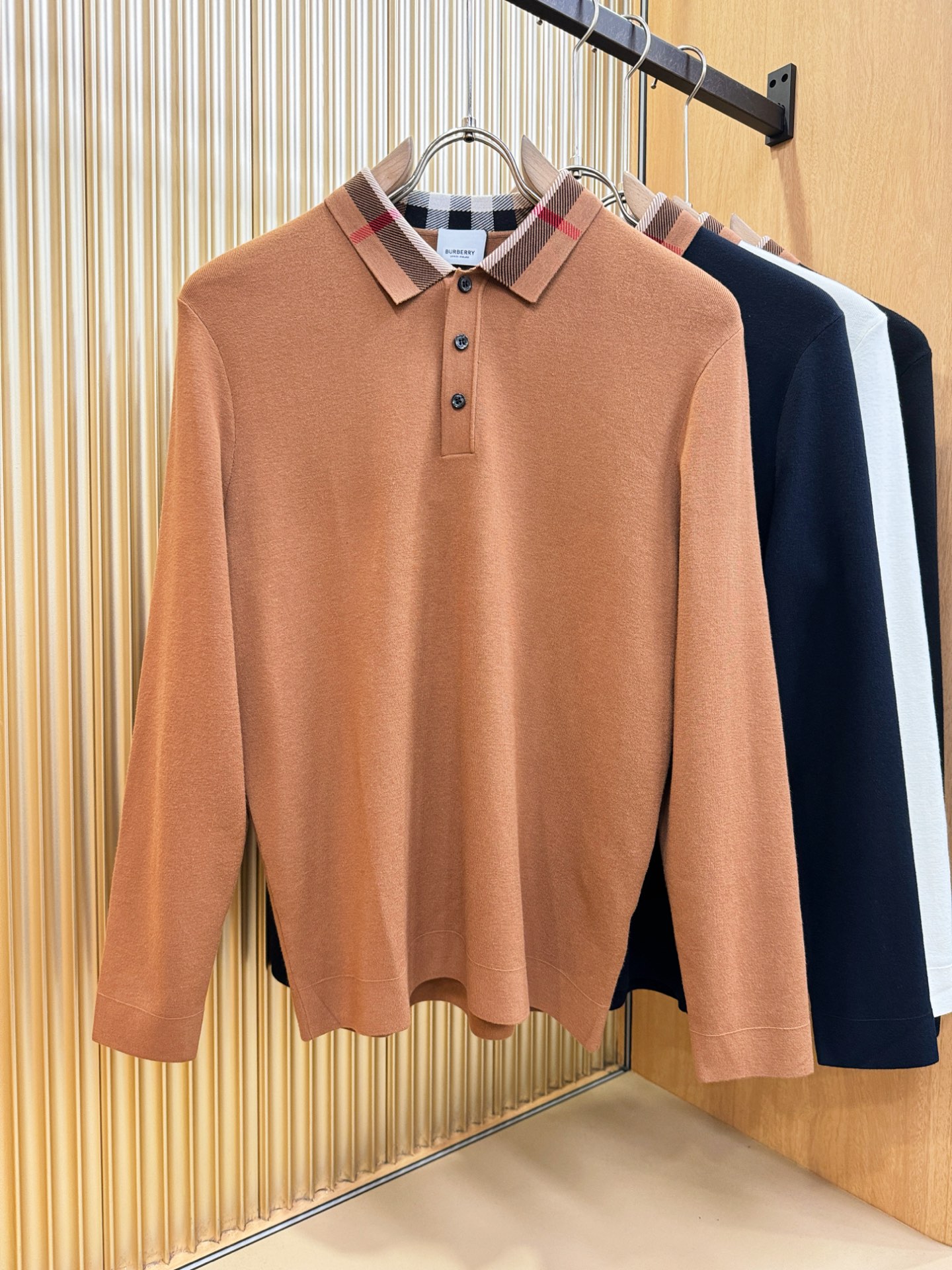 BURBERRY巴宝莉 2025秋冬新款毛衣，桑蚕丝+绵羊毛，顶级桑蚕丝绵羊毛面料，手感柔软。 logo