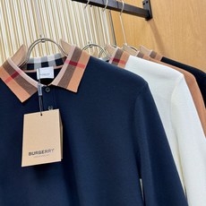BURBERRY巴宝莉 2025秋冬新款毛衣,桑蚕丝+绵羊毛,顶级桑蚕丝绵羊毛面料,手感柔软。 logo BURBERRY巴宝莉 2025秋冬新款毛衣,桑蚕丝+绵羊毛,顶级桑蚕丝绵羊毛面料,手感柔软。 logo