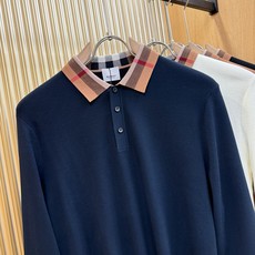 BURBERRY巴宝莉 2025秋冬新款毛衣,桑蚕丝+绵羊毛,顶级桑蚕丝绵羊毛面料,手感柔软。 logo BURBERRY巴宝莉 2025秋冬新款毛衣,桑蚕丝+绵羊毛,顶级桑蚕丝绵羊毛面料,手感柔软。 logo