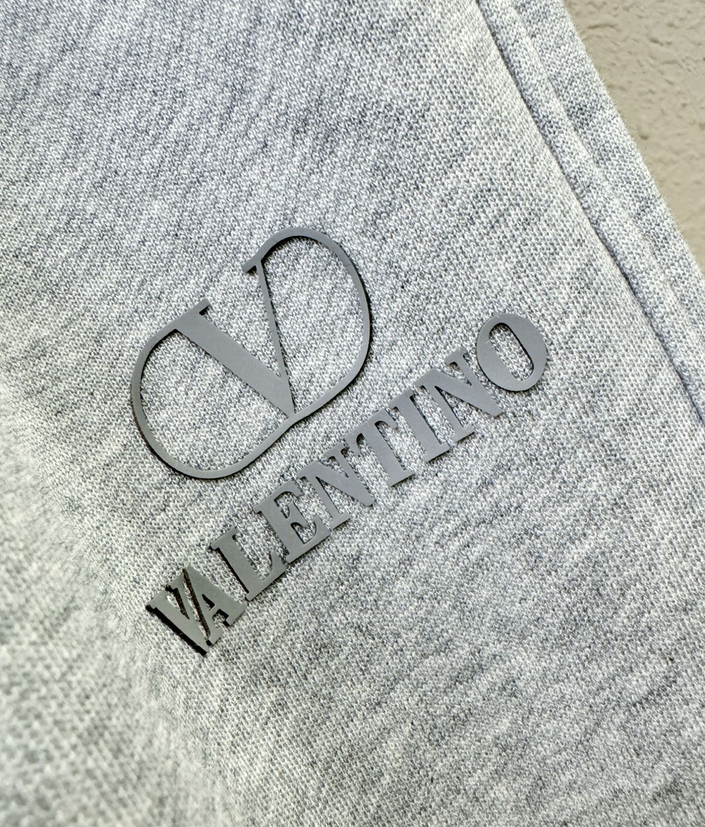VALENTINO华伦天奴 2025秋冬超火休闲裤，选用欧洲进口面料，柔软舒适有质感，原版五金配件，非常
