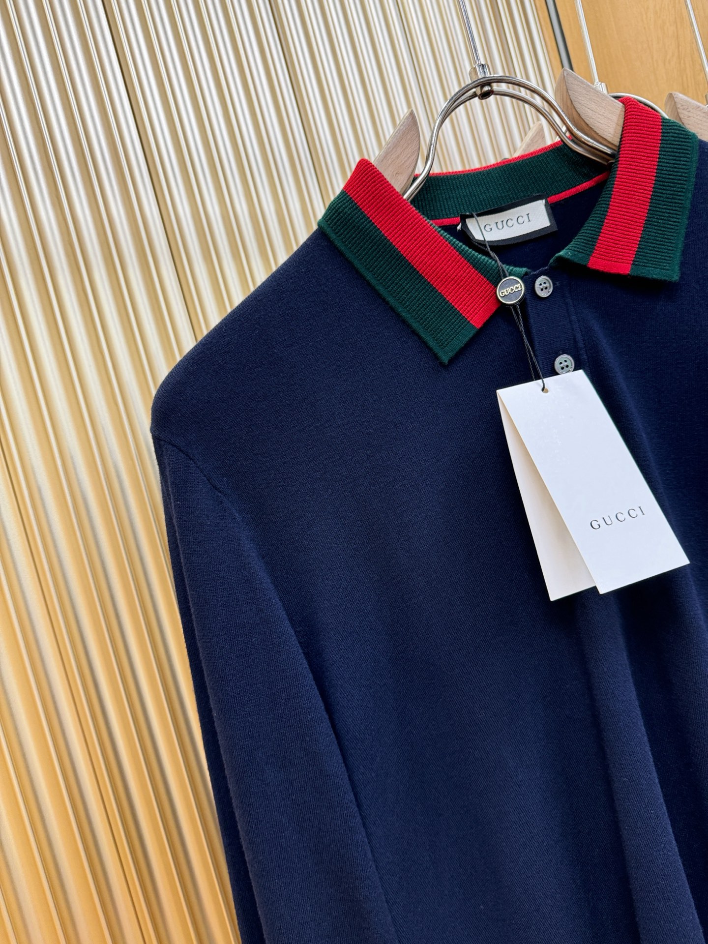 Gucci古奇 2025秋冬新款毛衣，桑蚕丝+绵羊毛，顶级桑蚕丝绵羊毛面料，手感柔软。 logo图案设计