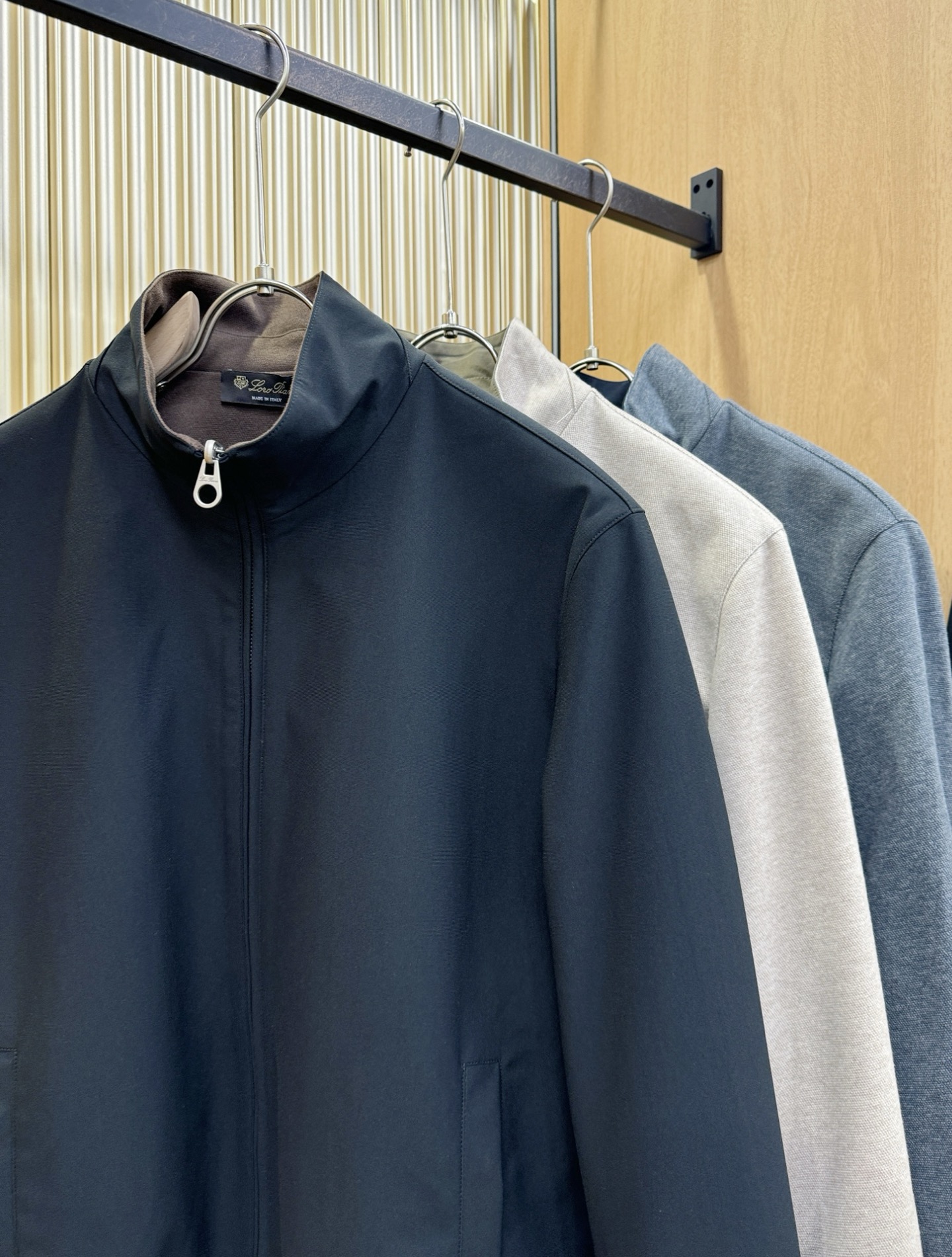 双面可穿！Loro Piana诺悠翩雅 2025秋冬新款夹克外套，原单狠货 意大利进口面料时尚夹克外套。