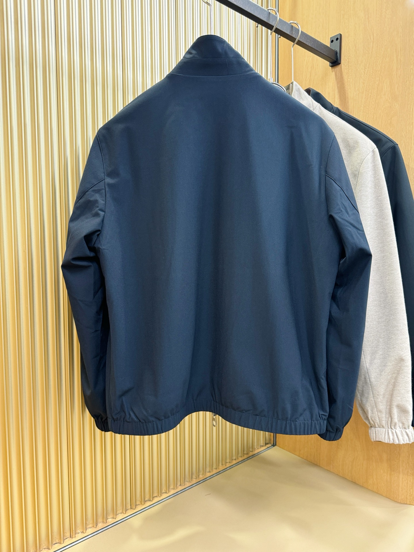 双面可穿！Loro Piana诺悠翩雅 2025秋冬新款夹克外套，原单狠货 意大利进口面料时尚夹克外套。