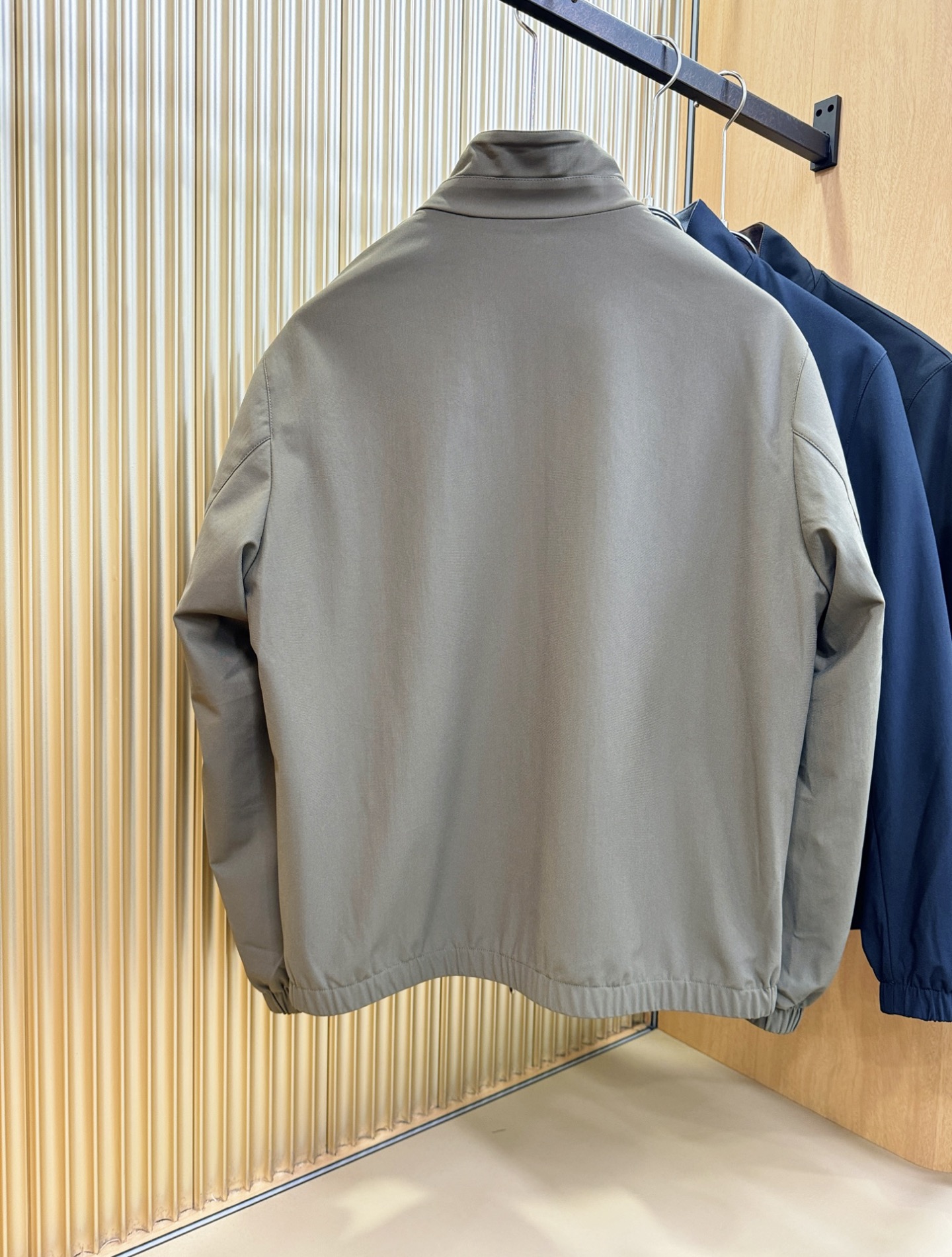 双面可穿！Loro Piana诺悠翩雅 2025秋冬新款夹克外套，原单狠货 意大利进口面料时尚夹克外套。