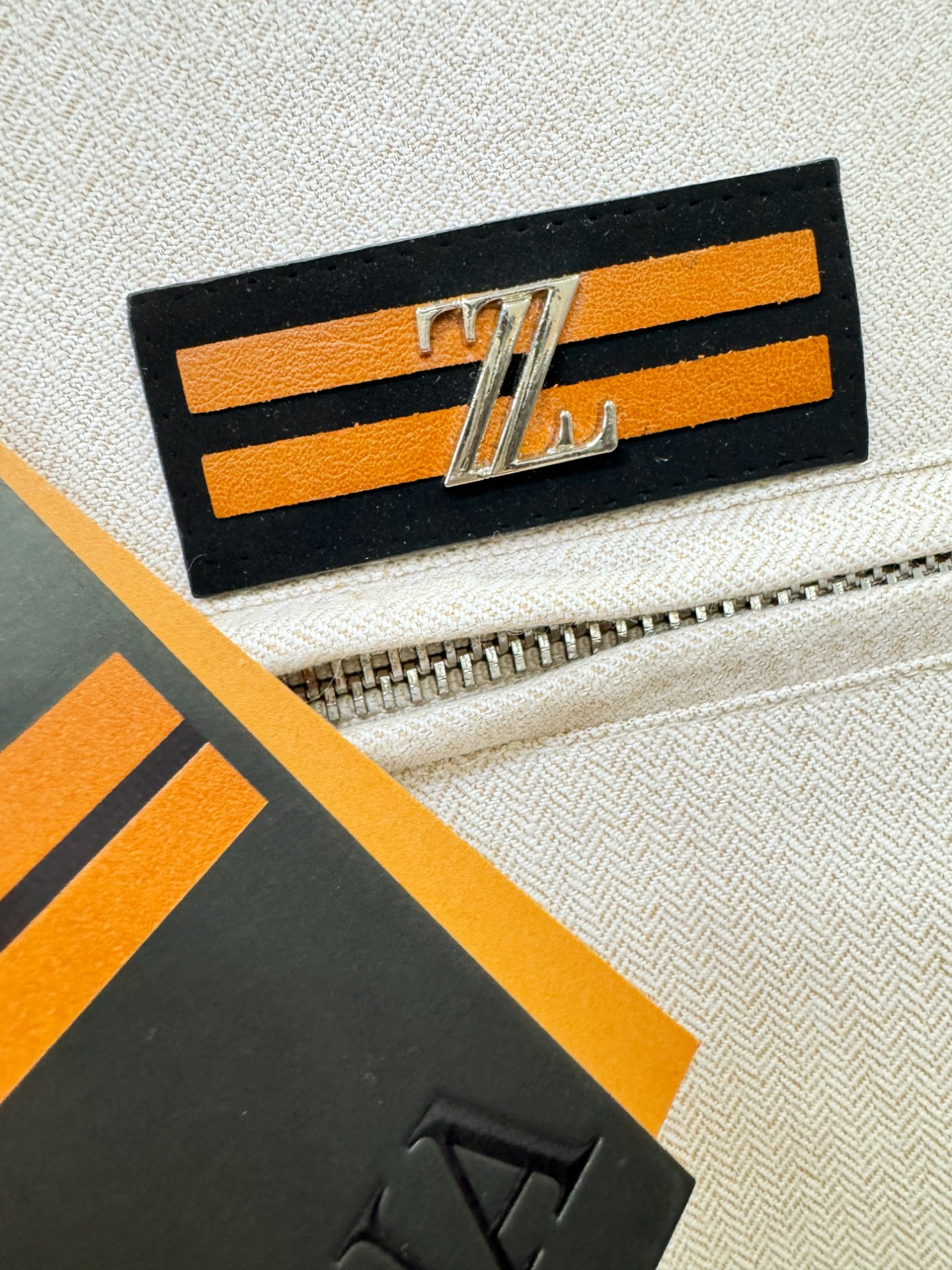 Ermenegildo Zeg*a杰*亚 2025新款 夹克外套，意大利进口面料时尚夹克外套。欧洲专柜同