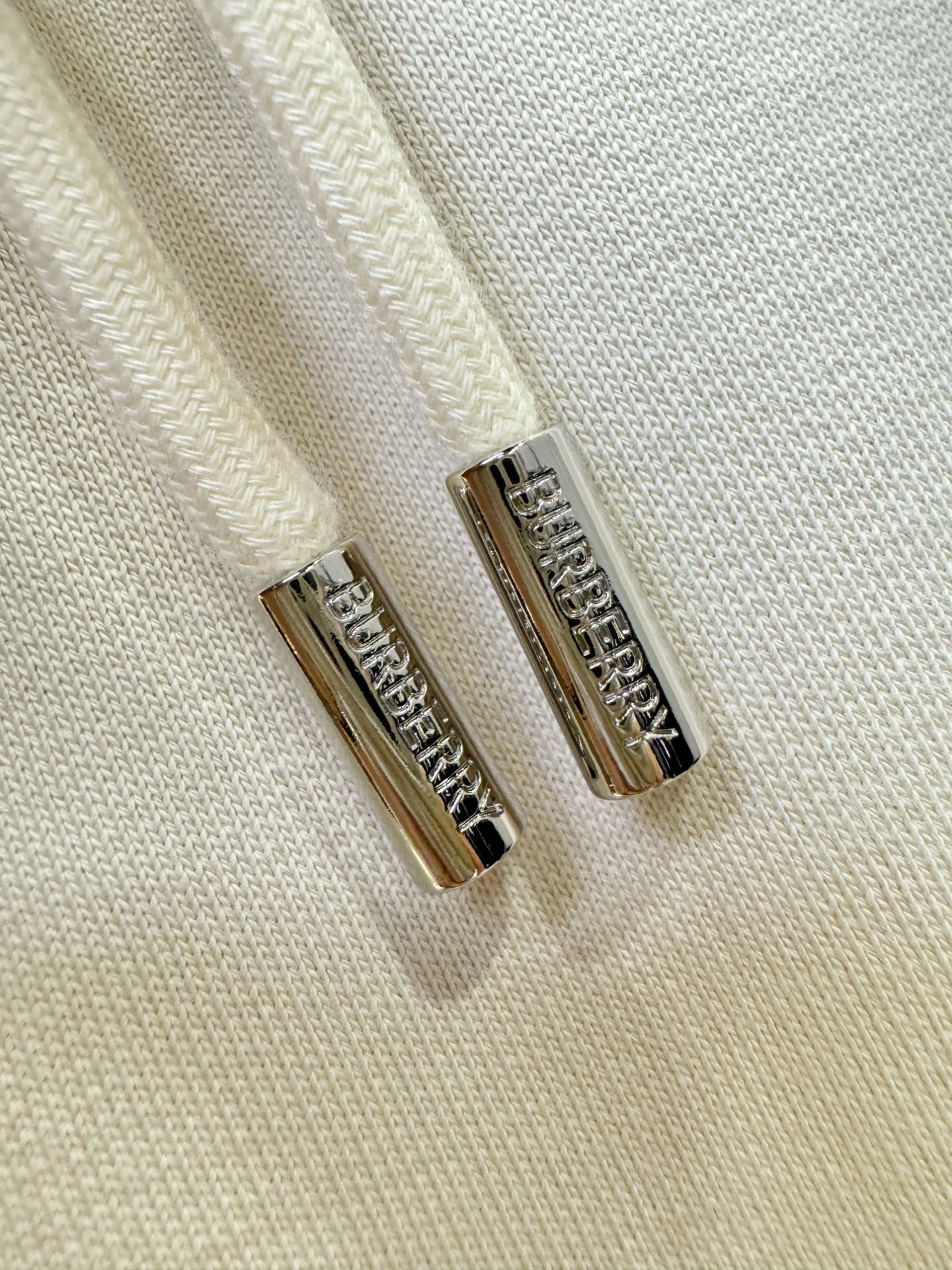 BURBERRY巴宝莉 2025秋冬超火休闲裤，选用欧洲进口面料，柔软舒适有质感，原版五金配件，非常炫酷