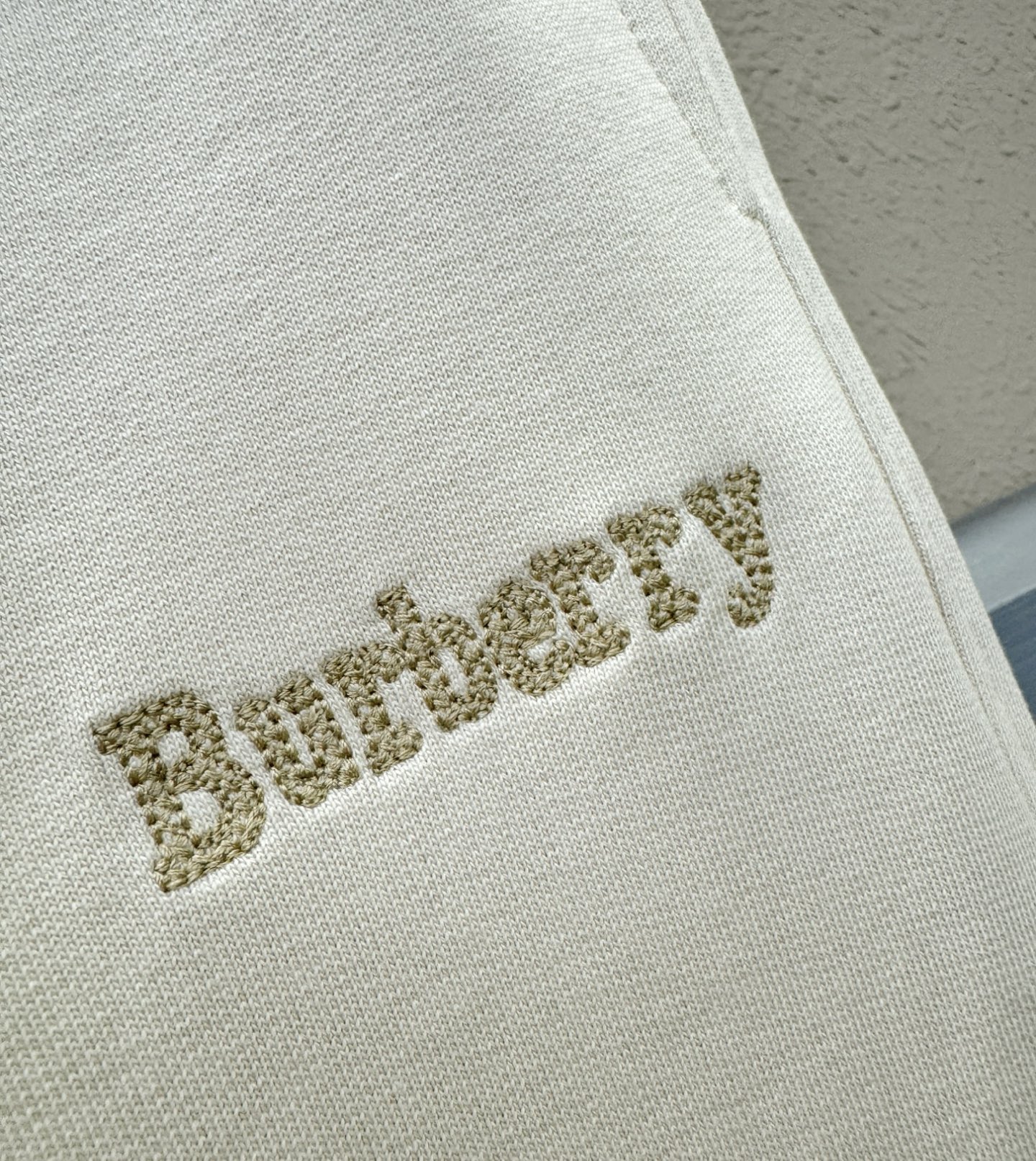 BURBERRY巴宝莉 2025秋冬超火休闲裤，选用欧洲进口面料，柔软舒适有质感，原版五金配件，非常炫酷