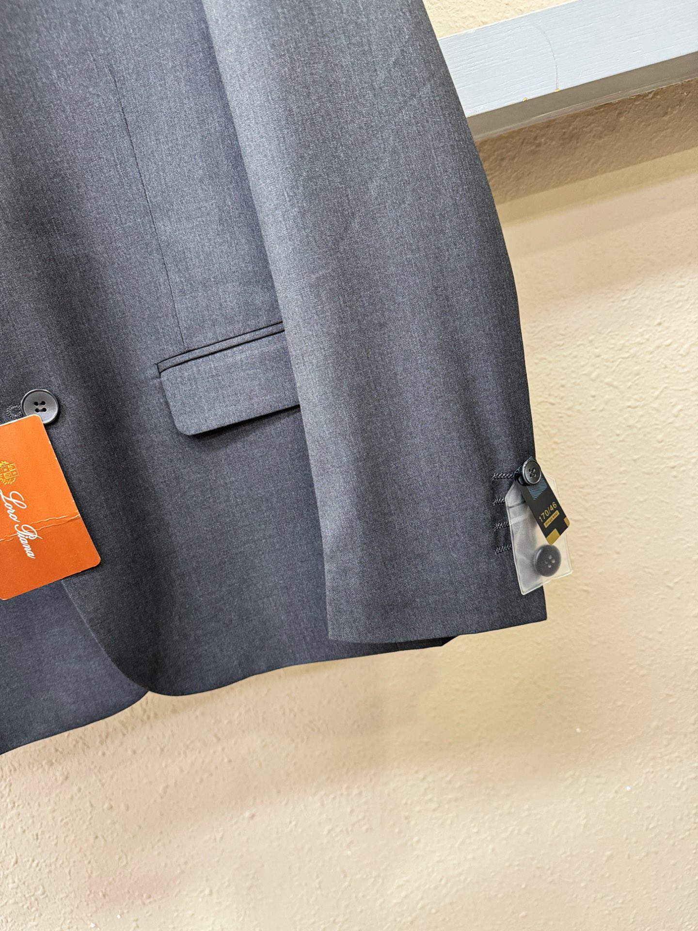 套装 Loro Piana诺悠翩雅 2025新款西服套装，客供意大利顶级奢华面料，没有一位成功男人能拒绝