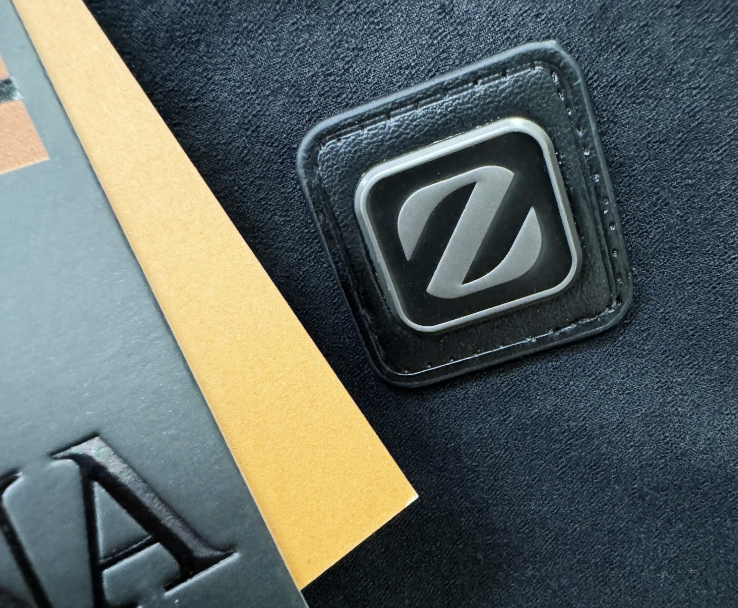 Ermenegildo Zeg*a杰*亚 2025新款 夹克外套，意大利进口面料时尚夹克外套。欧洲专柜同