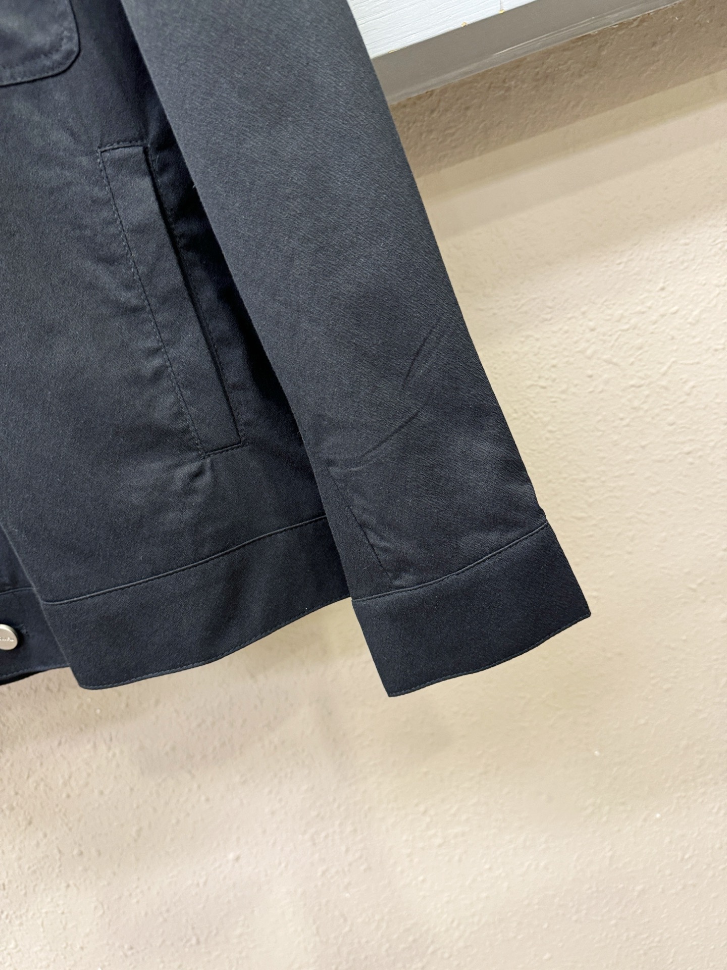 Ermenegildo Zeg*a杰*亚 2025新款 夹克外套，意大利进口面料时尚夹克外套。欧洲专柜同