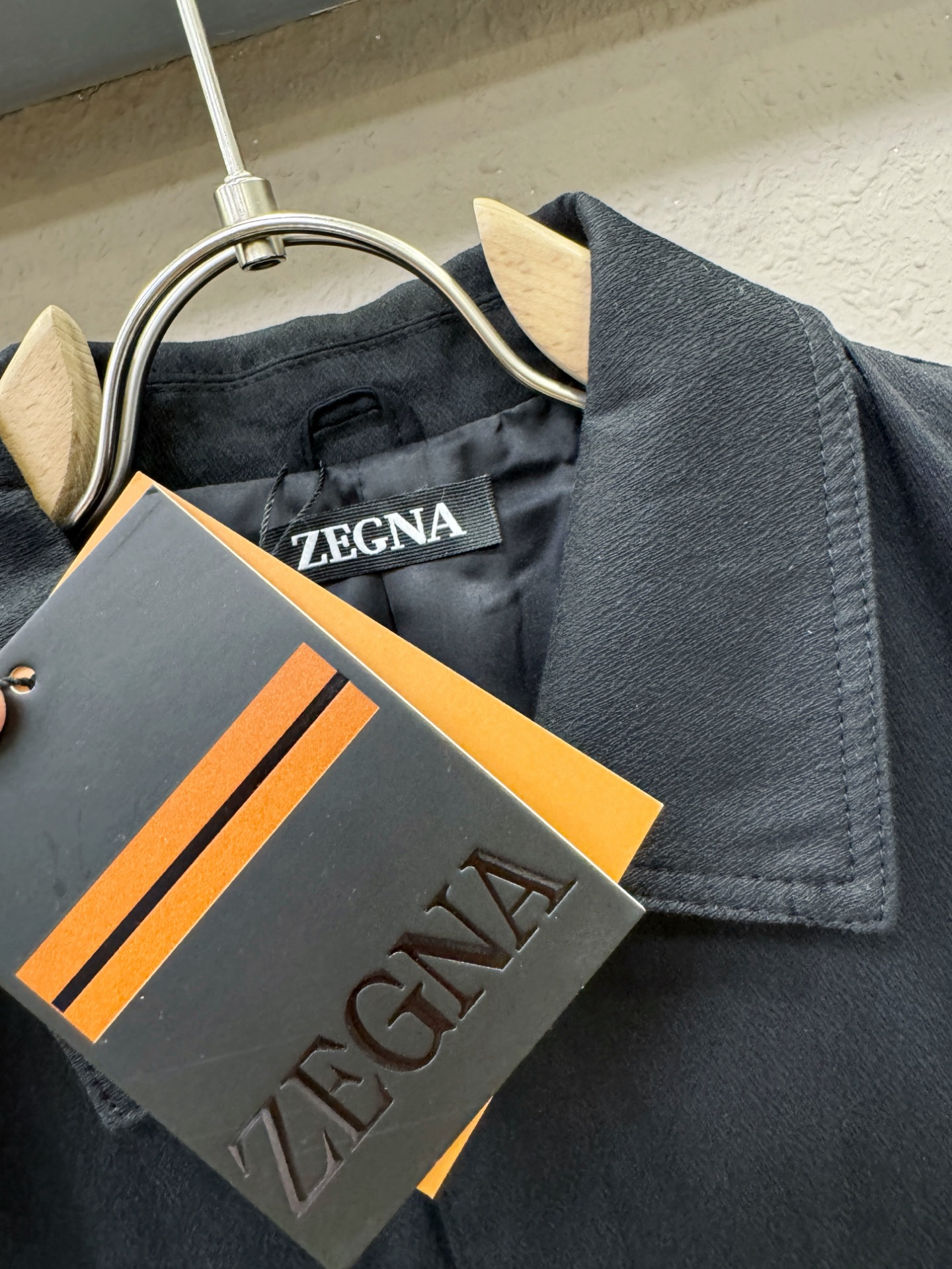 Ermenegildo Zeg*a杰*亚 2025新款 夹克外套，意大利进口面料时尚夹克外套。欧洲专柜同