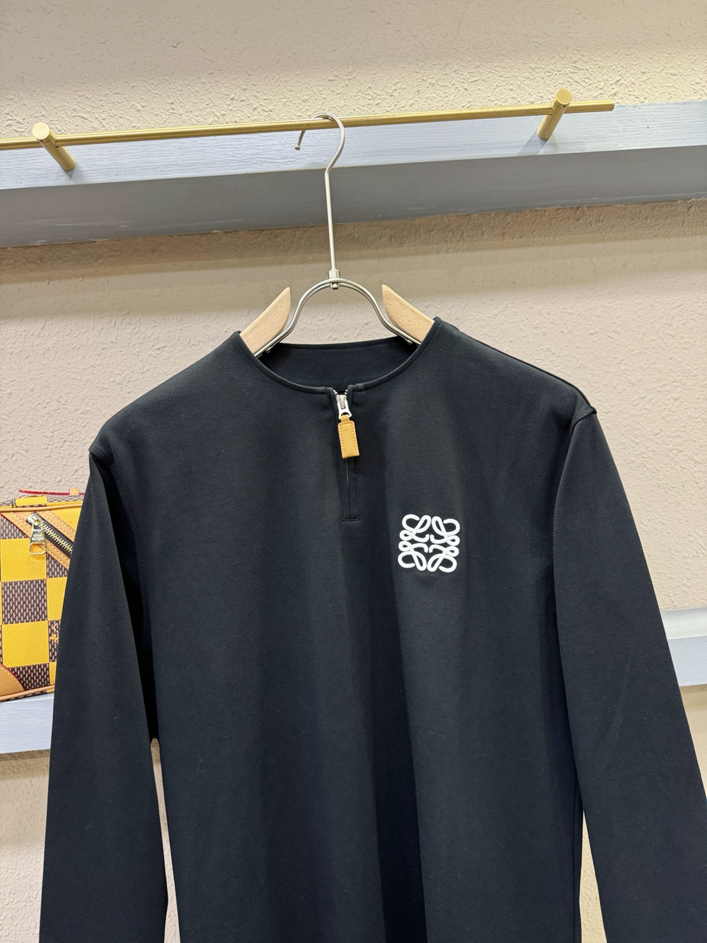 LOEWE罗意威 2025秋冬新品长袖卫衣，经典Logo设计，百搭款 官网同步发售，柔软细腻 亲肤感极高