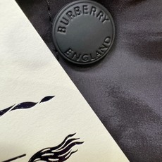 双面可穿BURBERRY巴宝莉 2025秋冬新款棉服夹克外套,内里加棉,原单狠货 意大利进口面料时尚夹克 双面可穿BURBERRY巴宝莉 2025秋冬新款棉服夹克外套,内里加棉,原单狠货 意大利进口面料时尚夹克
