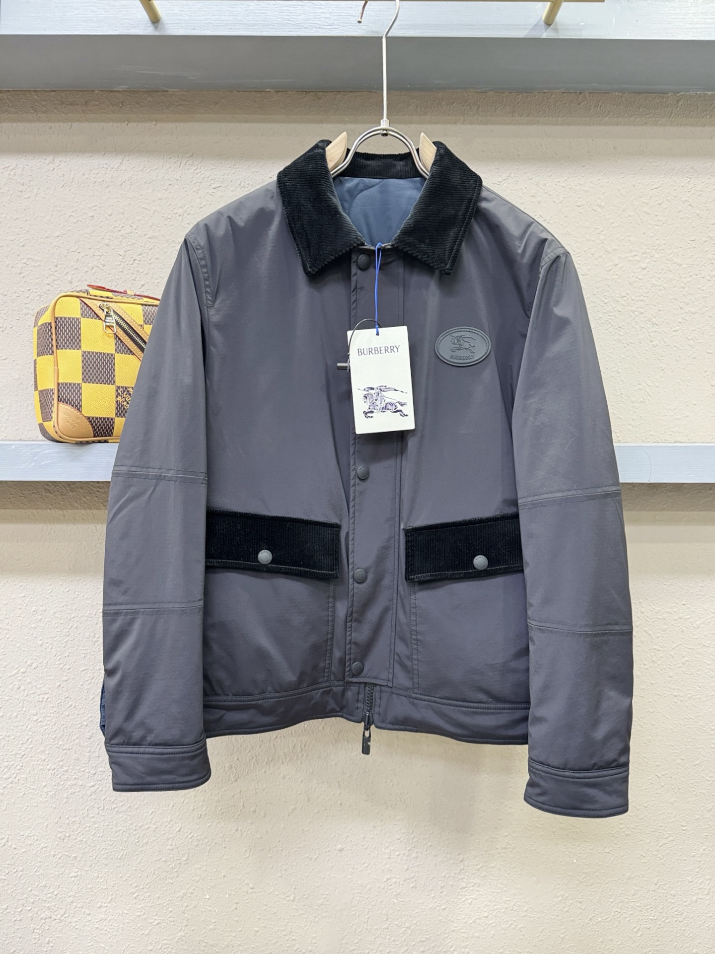 双面可穿BURBERRY巴宝莉 2025秋冬新款棉服夹克外套，内里加棉，原单狠货 意大利进口面料时尚夹克