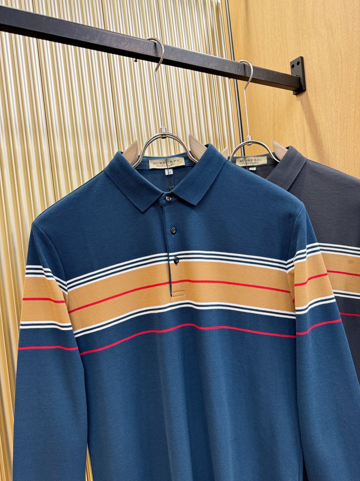 BURBERRY巴宝莉 2025秋季新品，官网同步 经典大气百搭Polo领长袖T恤 胸前Logo经典刺绣