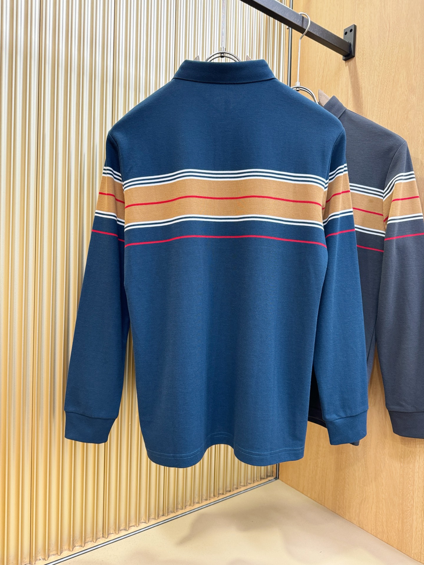 BURBERRY巴宝莉 2025秋季新品，官网同步 经典大气百搭Polo领长袖T恤 胸前Logo经典刺绣