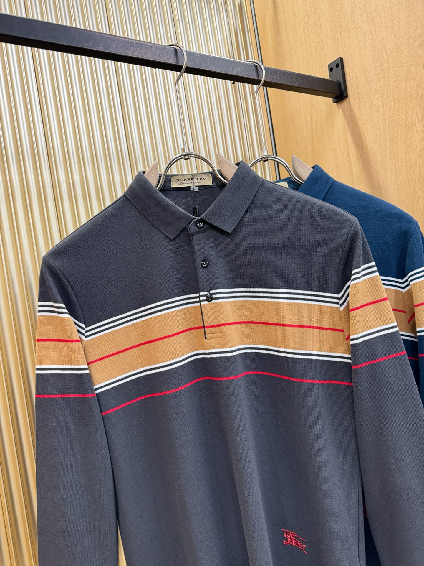 BURBERRY巴宝莉 2025秋季新品，官网同步 经典大气百搭Polo领长袖T恤 胸前Logo经典刺绣