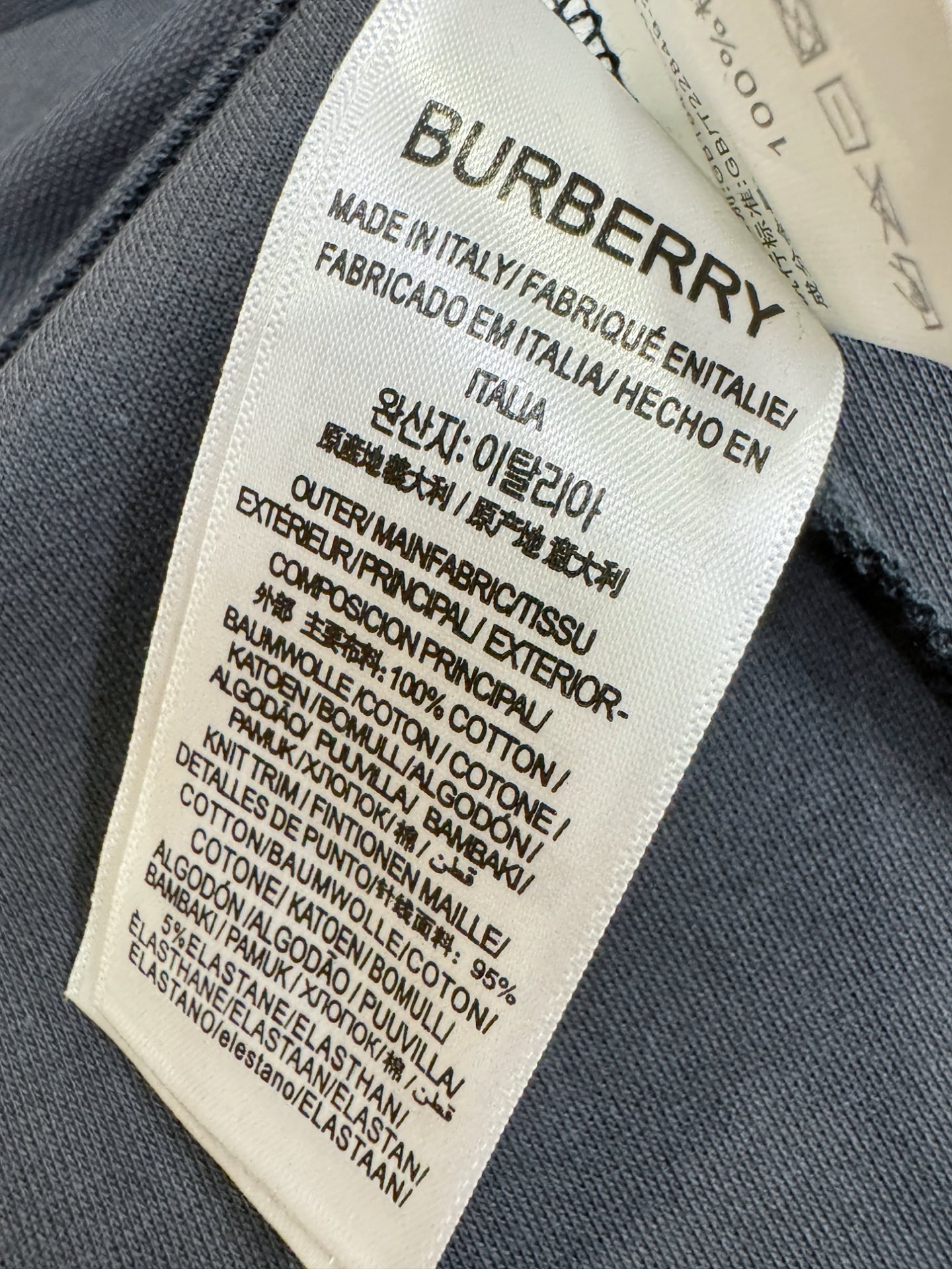 BURBERRY巴宝莉 2025秋季新品，官网同步 经典大气百搭Polo领长袖T恤 胸前Logo经典刺绣
