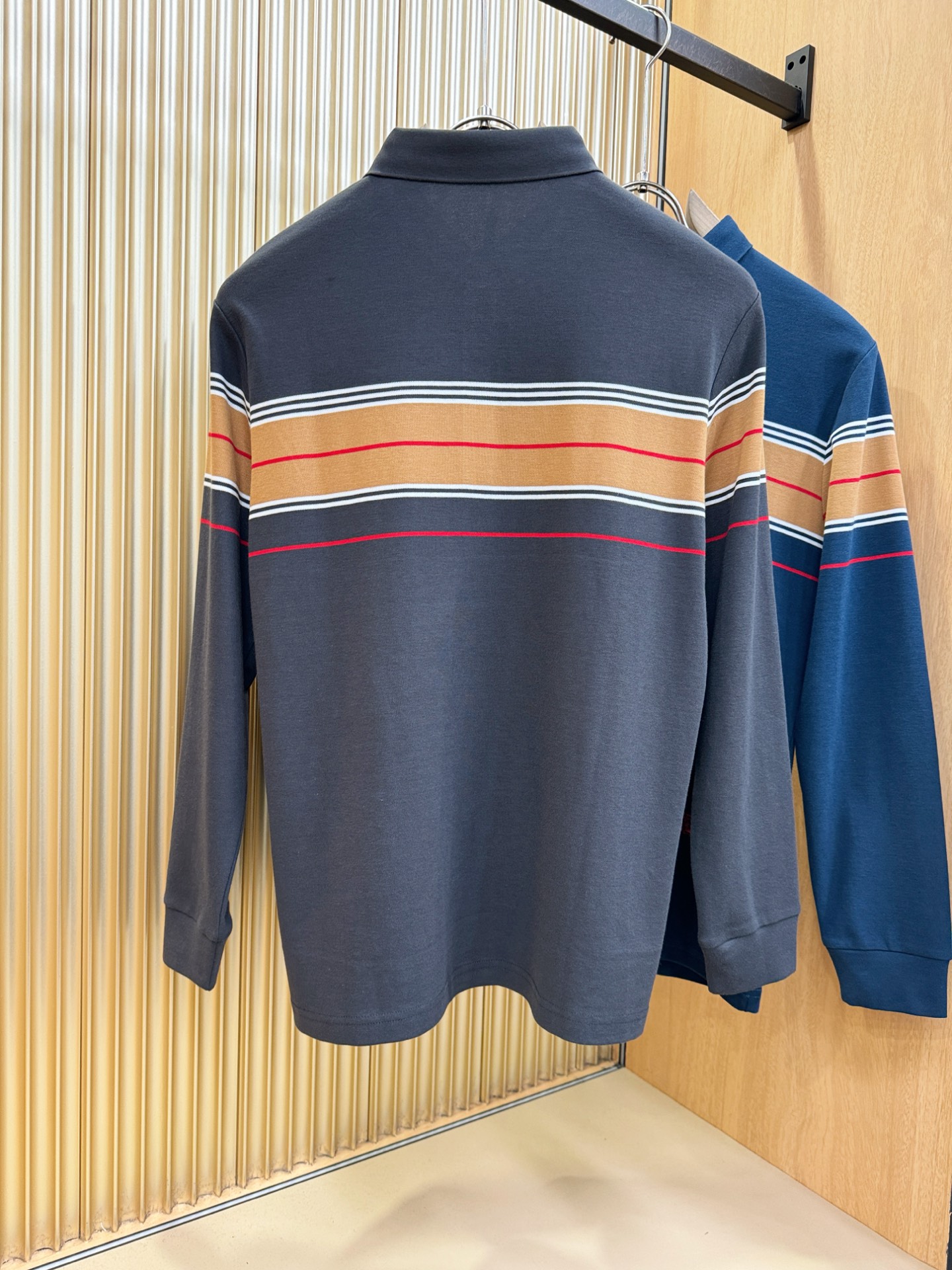 BURBERRY巴宝莉 2025秋季新品，官网同步 经典大气百搭Polo领长袖T恤 胸前Logo经典刺绣