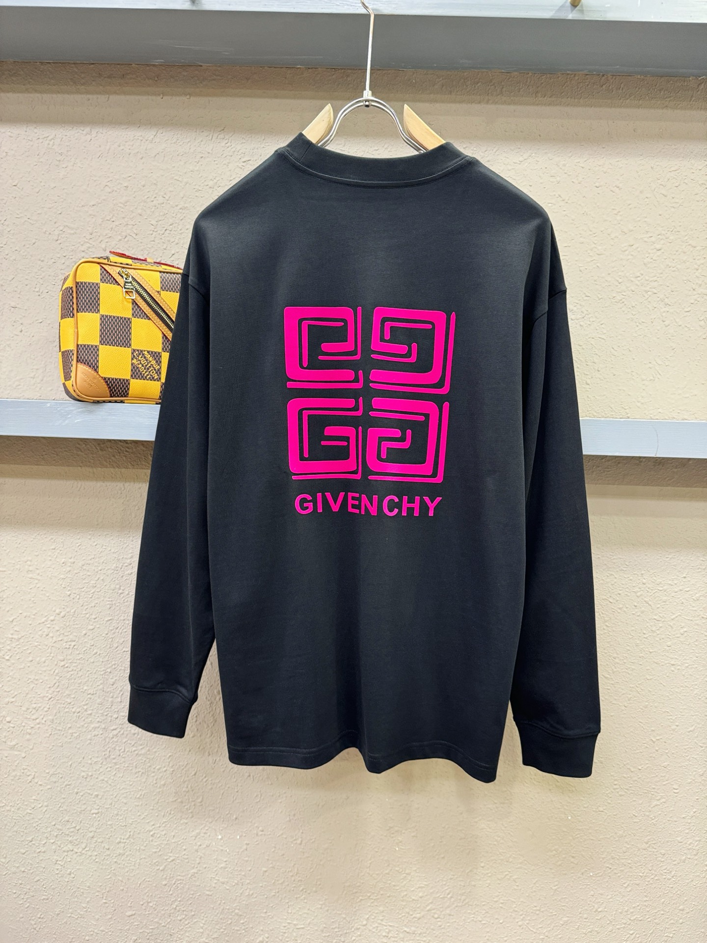 Givenchy 纪梵希 2025ss秋冬新品 长袖T恤，经典Logo设计，百搭款 官网同步发售 定制面