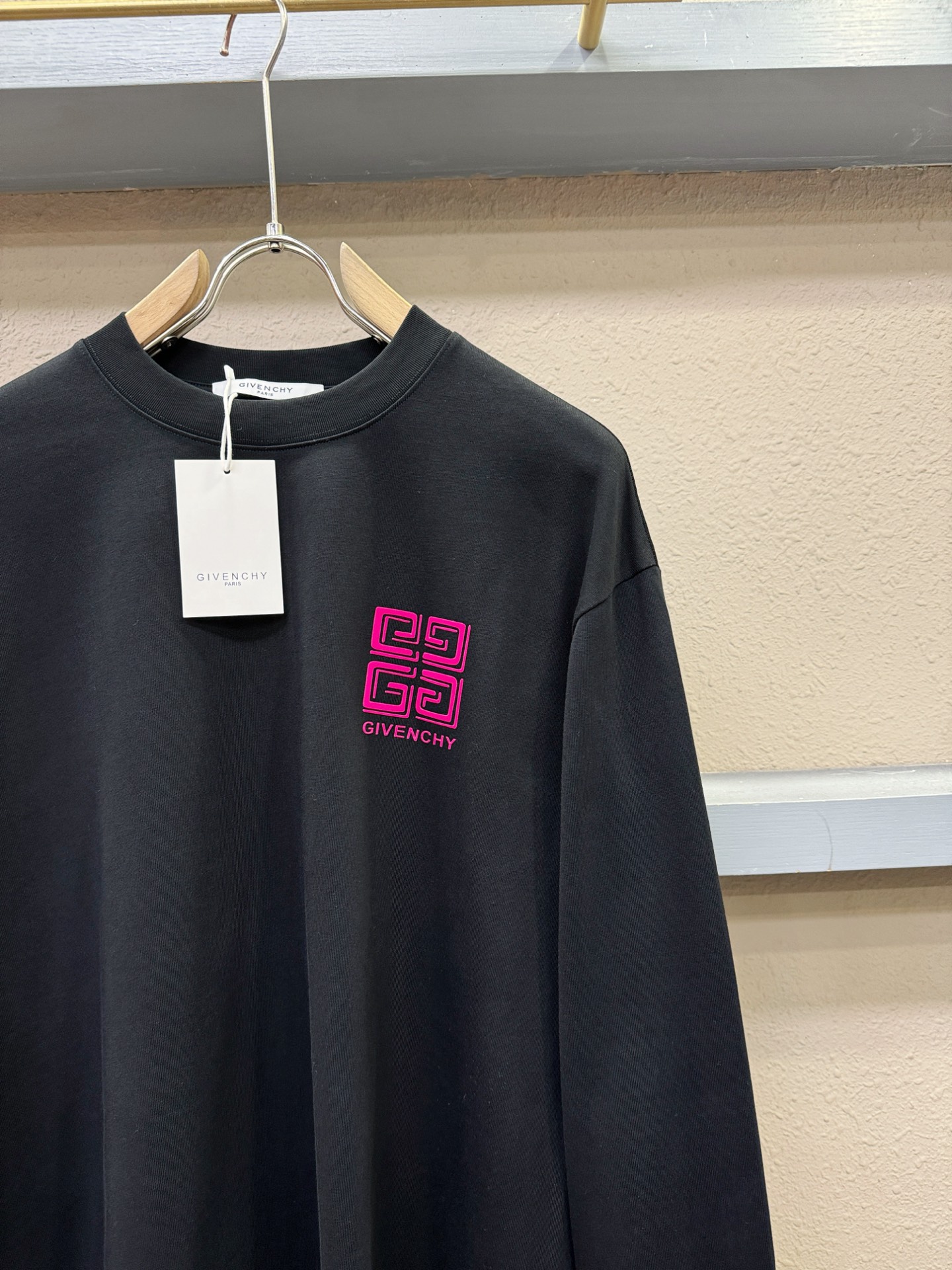 Givenchy 纪梵希 2025ss秋冬新品 长袖T恤，经典Logo设计，百搭款 官网同步发售 定制面