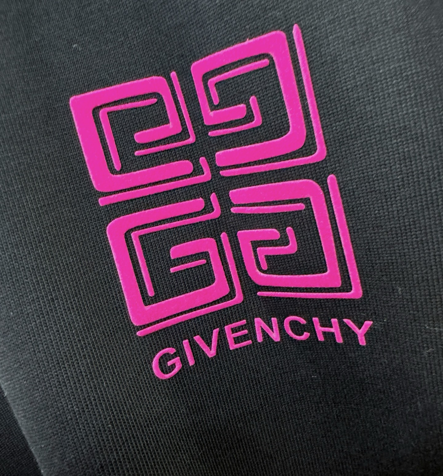 Givenchy 纪梵希 2025ss秋冬新品 长袖T恤，经典Logo设计，百搭款 官网同步发售 定制面