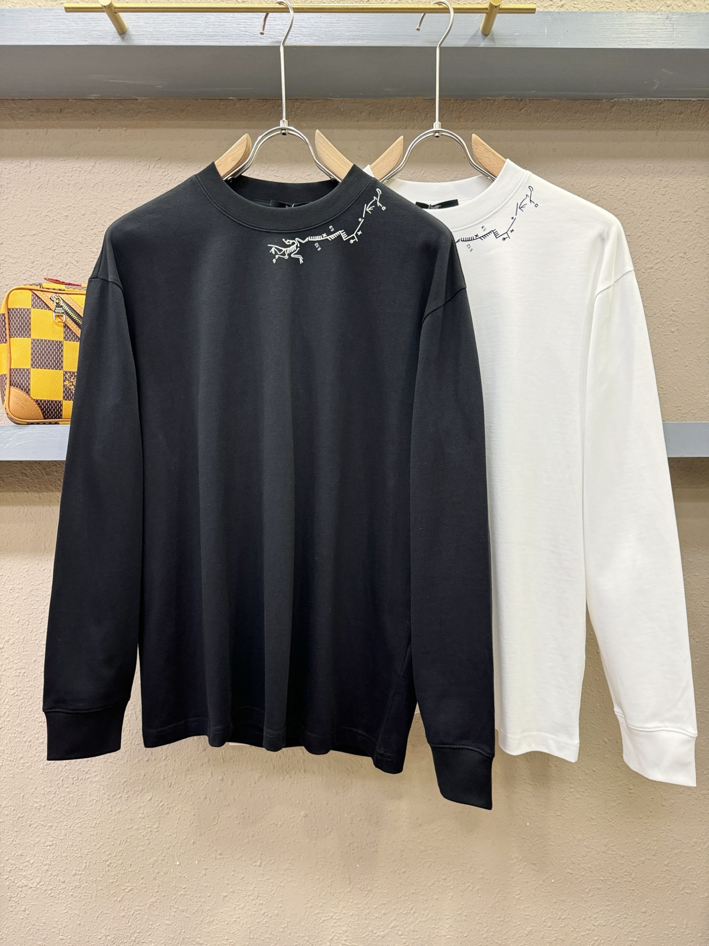 ARC‘TERYX/始祖鸟 2025ss秋冬新品 长袖T恤，经典Logo设计，百搭款 官网同步发售 定制
