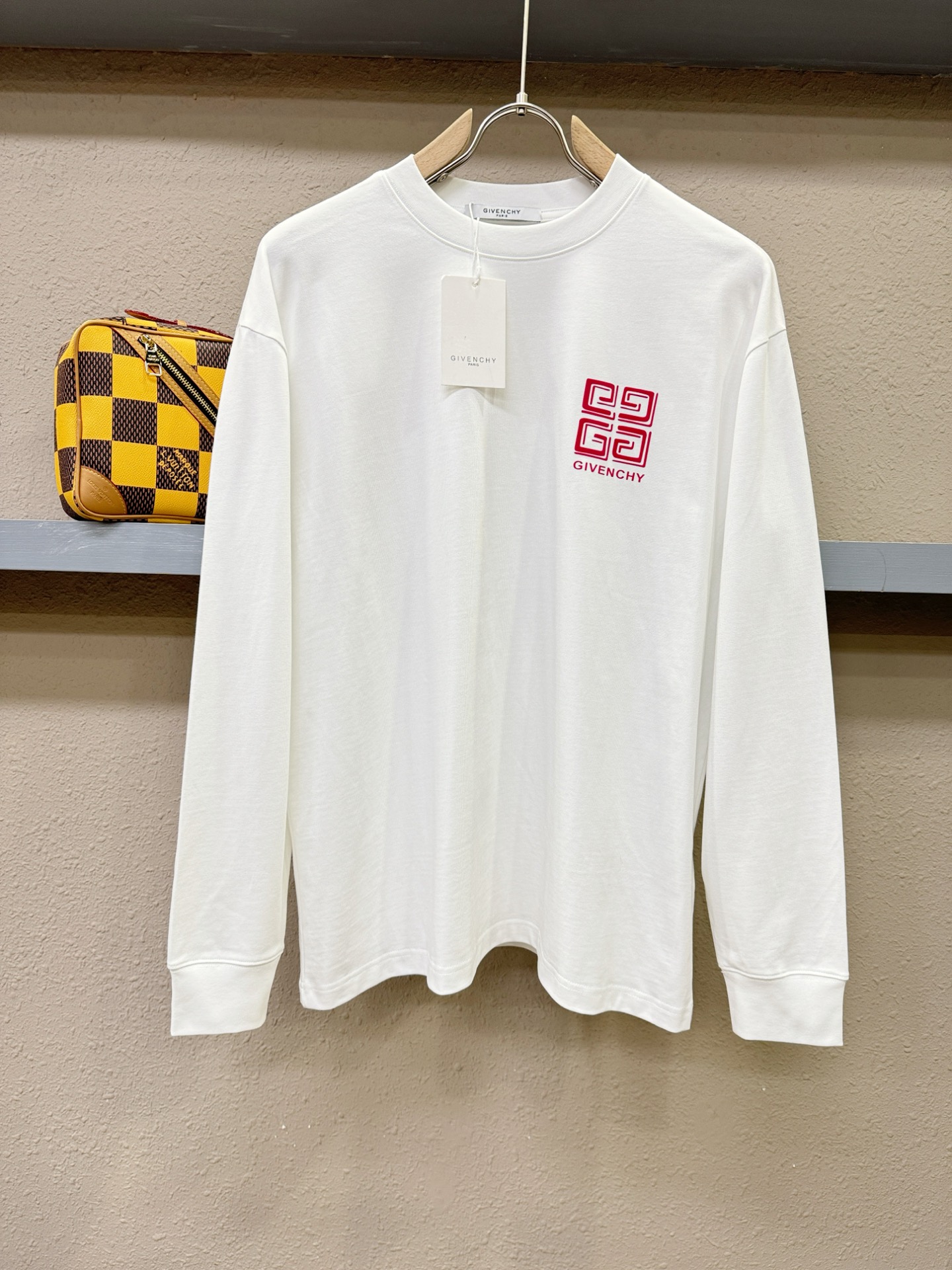 Givenchy 纪梵希 2025ss秋冬新品 长袖T恤，经典Logo设计，百搭款 官网同步发售 定制面