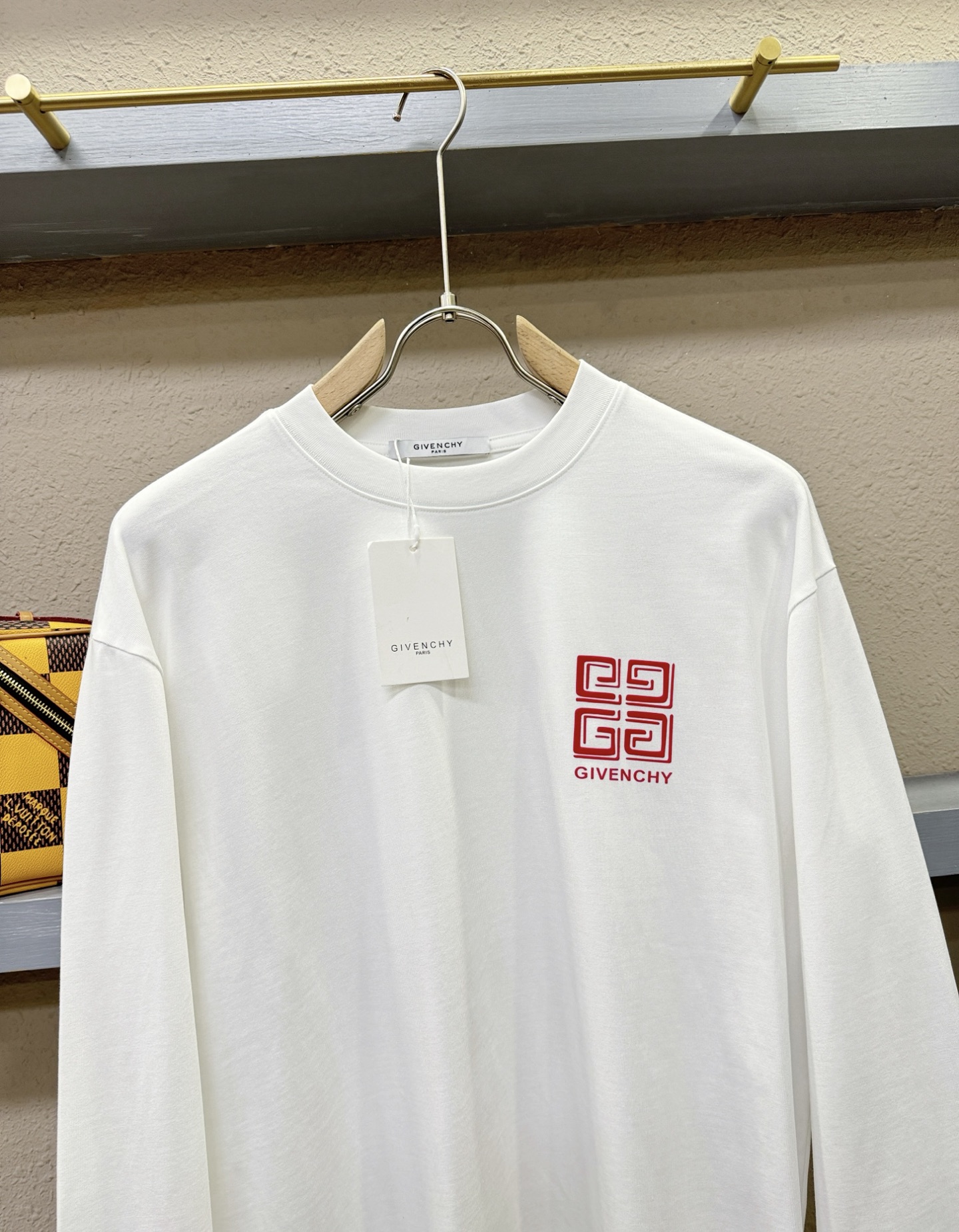 Givenchy 纪梵希 2025ss秋冬新品 长袖T恤，经典Logo设计，百搭款 官网同步发售 定制面