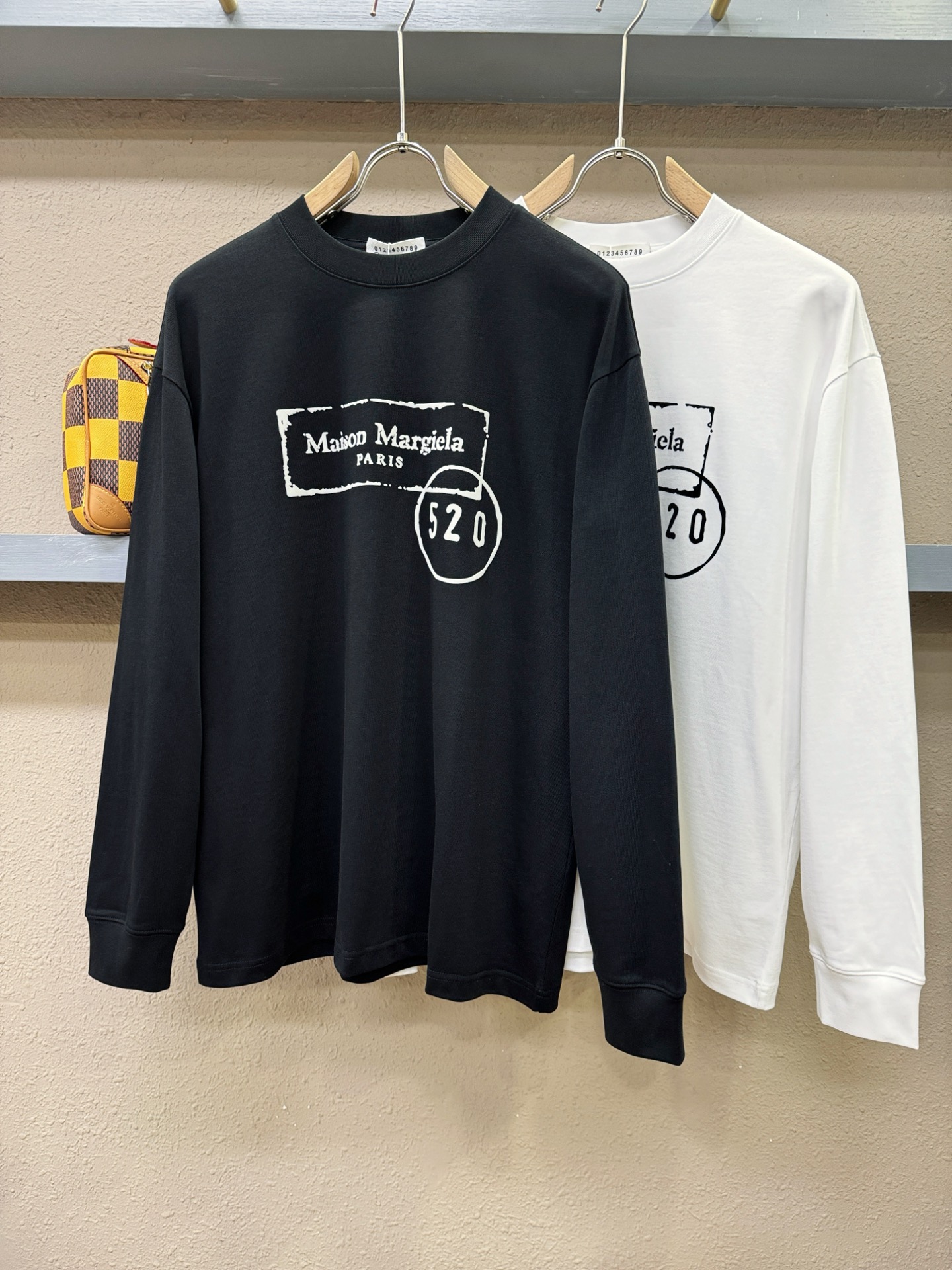 马吉拉 2025ss秋冬新品 长袖T恤，经典Logo设计，百搭款 官网同步发售 定制面料，柔软细腻  舒