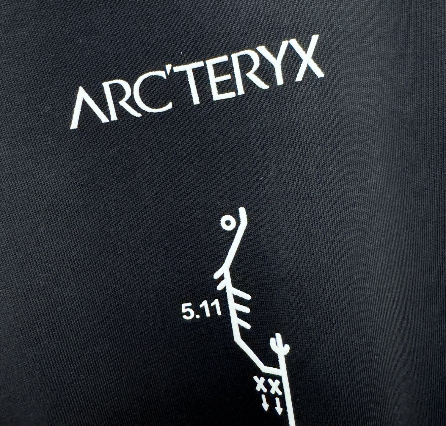 ARC‘TERYX/始祖鸟 2025ss秋冬新品 长袖T恤，经典Logo设计，百搭款 官网同步发售 定制