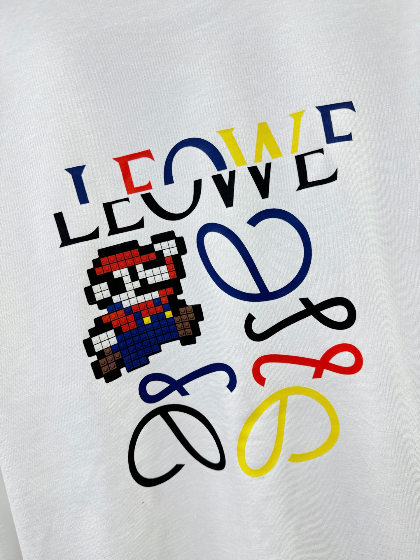 LOEWE罗意威 2025ss秋冬新品 长袖T恤，经典Logo设计，百搭款 官网同步发售 定制面料，柔软