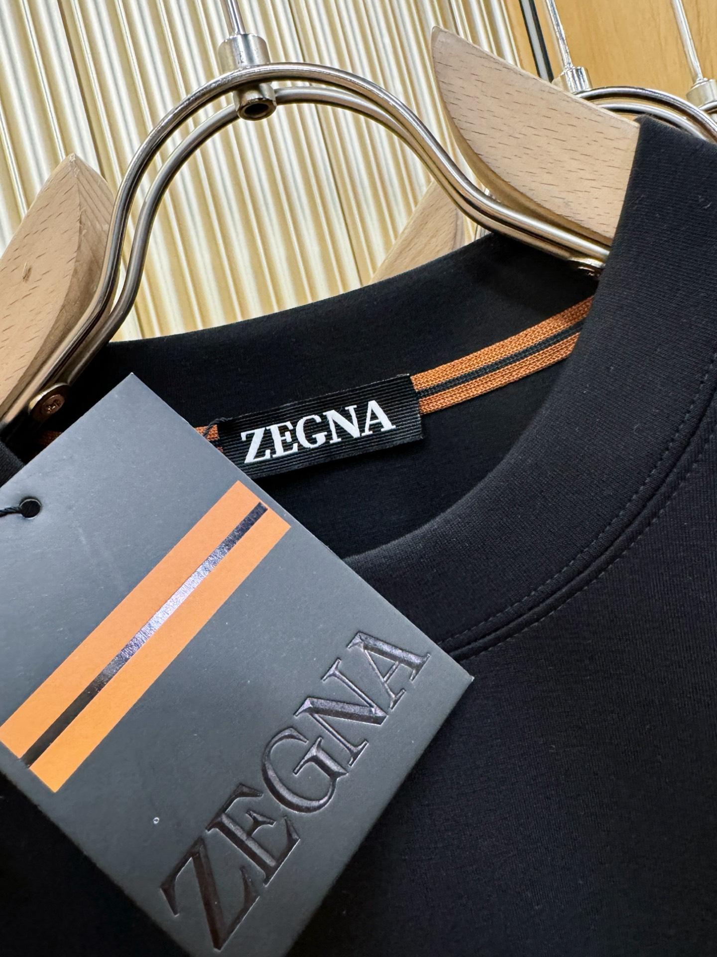 Ermenegildo Zeg*a杰*亚 顶级品质 2025秋冬新品短袖！原版定制面料，手感柔软。顶级进
