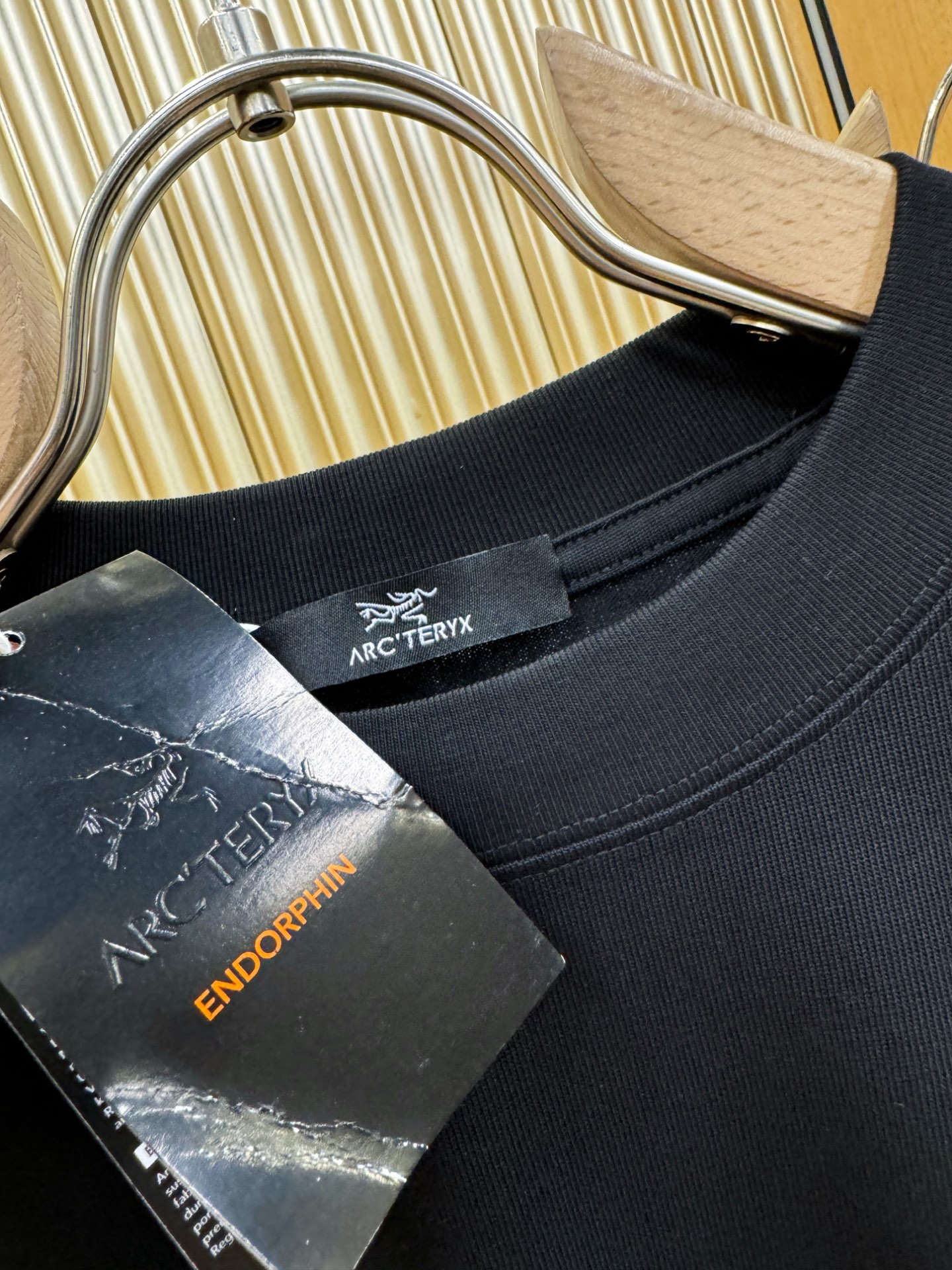 ARC‘TERYX/始祖鸟 2025ss秋冬新品 长袖T恤，经典Logo设计，百搭款 官网同步发售 定制