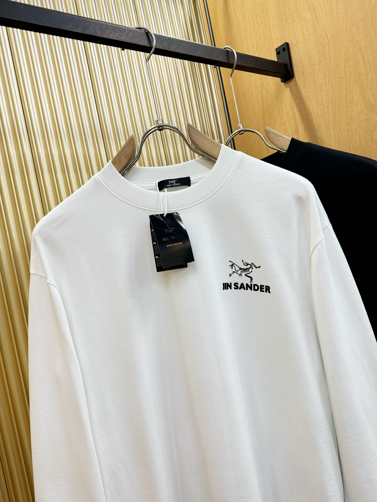 ARC‘TERYX/始祖鸟 2025ss秋冬新品 长袖T恤，经典Logo设计，百搭款 官网同步发售 定制