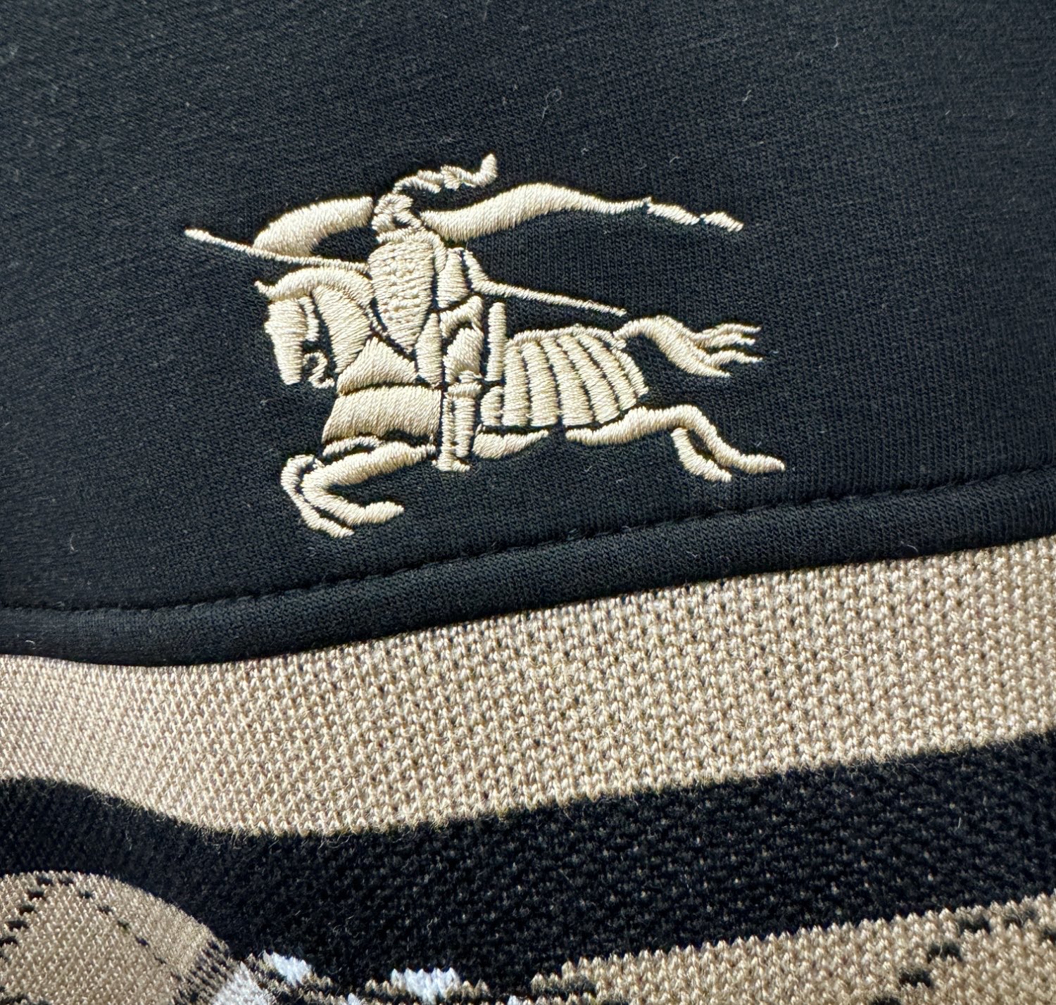 Burberry 2025SS Men's Long Sleeve Sweatshirt Classic Logo Black, M-3XL 5 i1758105932456 6277 0 3