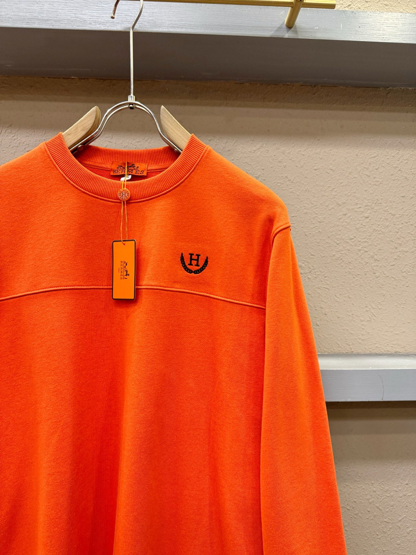 Hermes 2025SS Men's Long Sleeve Top - Classic Logo, Comfortable and Breathable 8 i1758107211783 1253 0 6