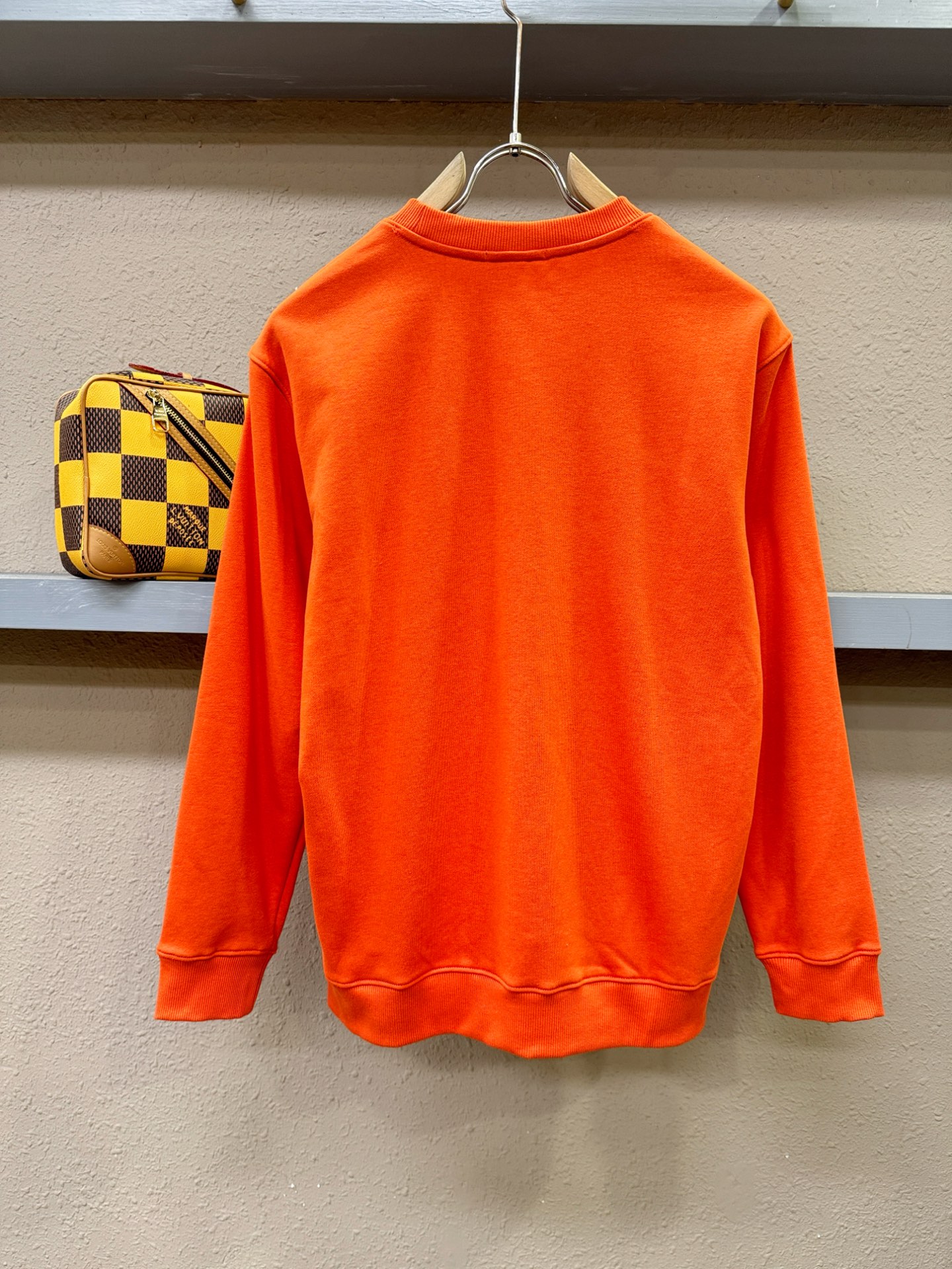 Hermes 2025SS Men's Long Sleeve Top - Classic Logo, Comfortable and Breathable 10 i1758107211783 5466 0 8