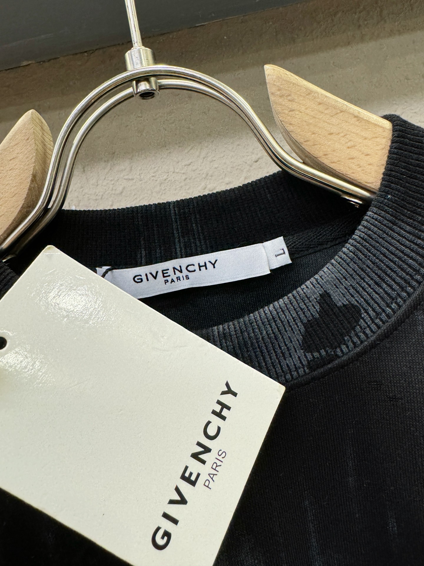 Givenchy Men's Black Logo Long Sleeve Top - Comfortable and Breathable 9 i1758107577812 5065 0 7